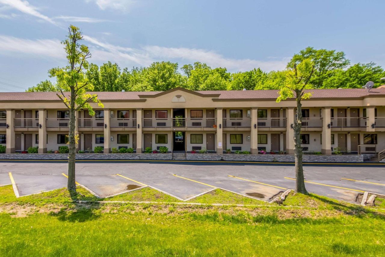 Econo Lodge Mount Laurel Esterno foto