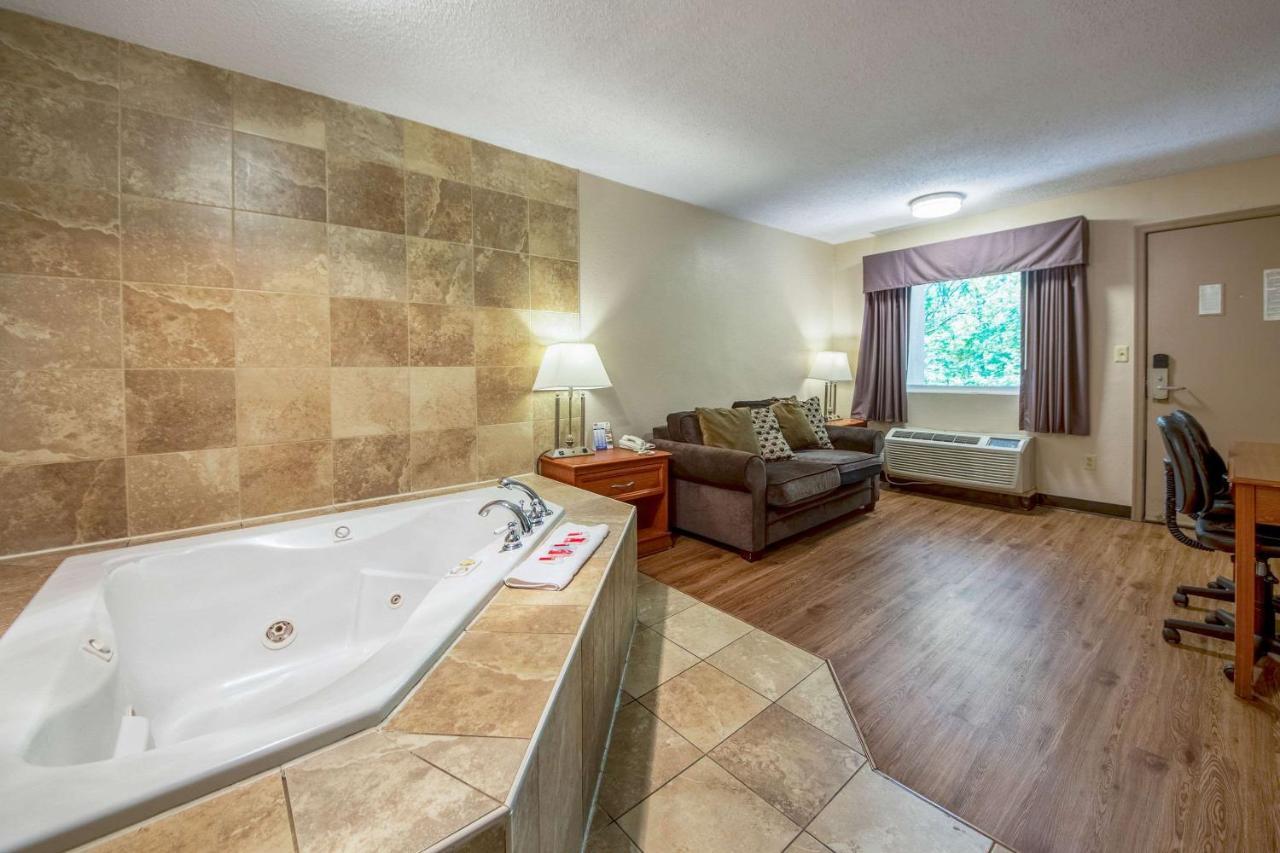 Econo Lodge Mount Laurel Esterno foto