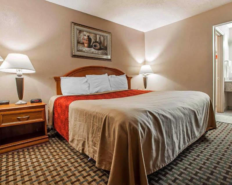 Econo Lodge Mount Laurel Esterno foto