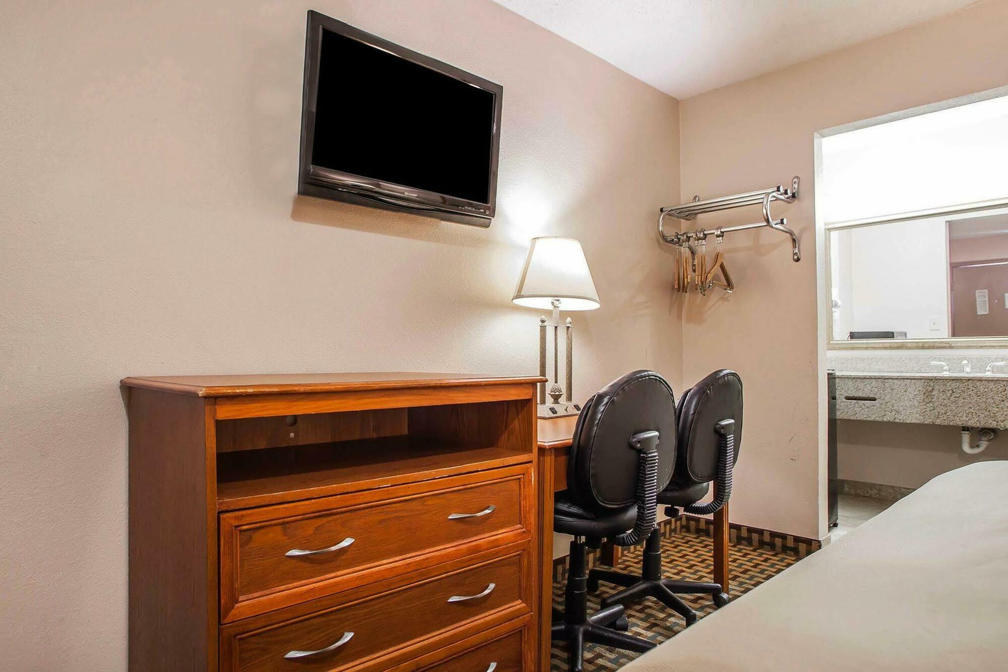 Econo Lodge Mount Laurel Esterno foto