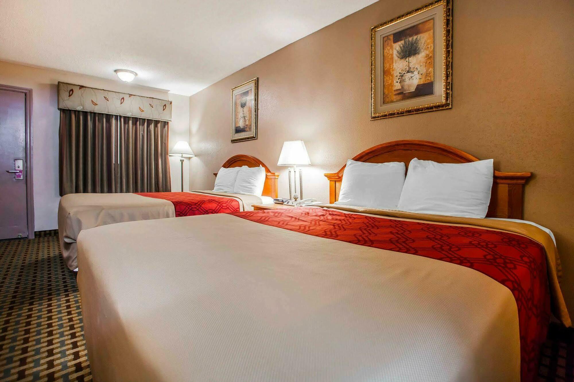 Econo Lodge Mount Laurel Esterno foto